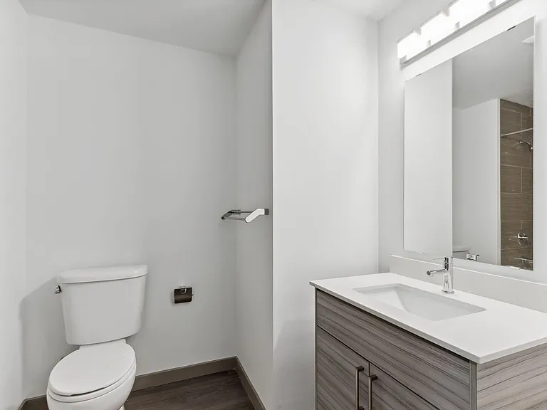 Helene Apartments — Photo 14