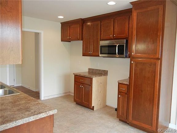 4th image of 25016 Creek Ln