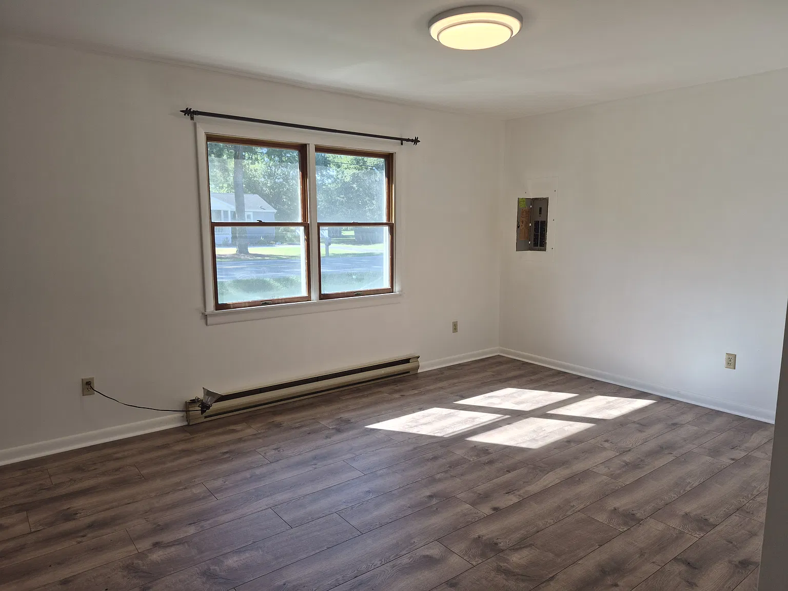 2 bed, 864 sqft, $1,395 — Photo 3