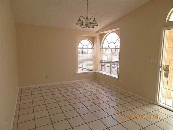 4th image of 3456 Waterside Dr