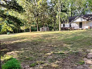3 bed, 1450 sqft, $1,975 — Photo 2