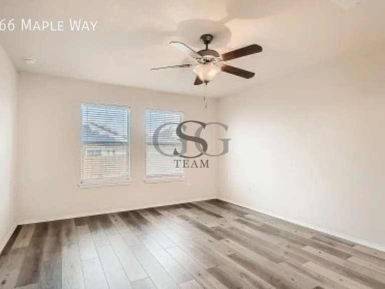 366 Maple Way — Photo 5