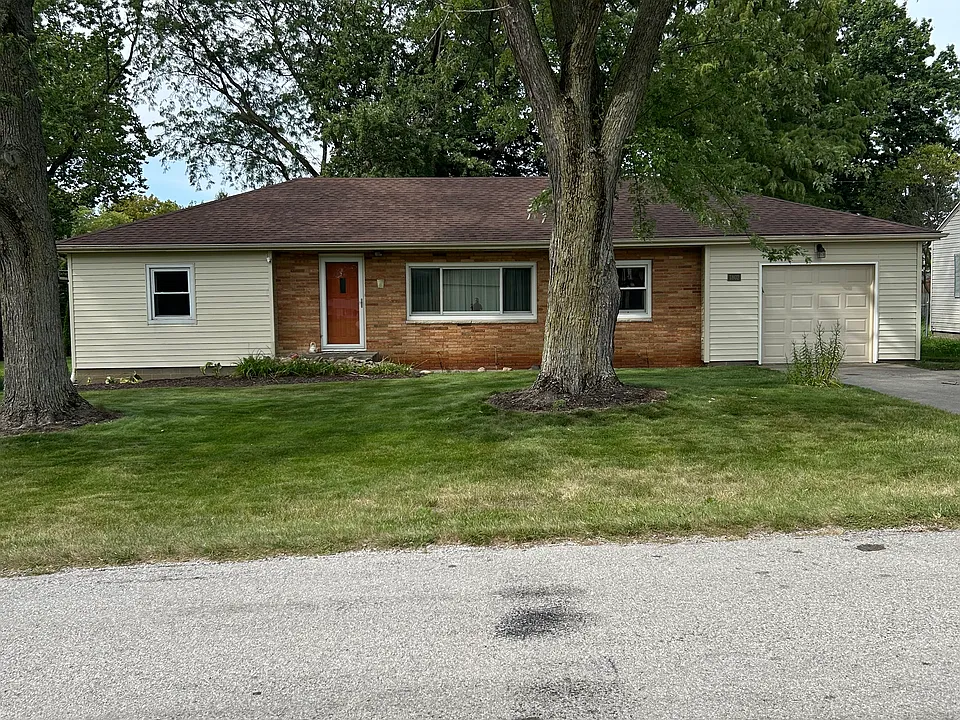 1802 Wayside Dr