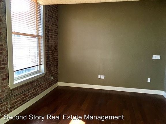 4th image of 246 E 11th St APT 523