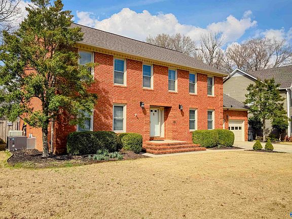 2nd image of 1209 Regency Blvd SE