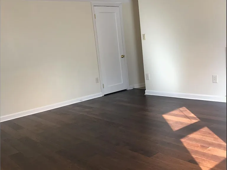 1325 Sloane Ave #3 — Photo 10