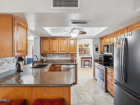3rd image of 5309 E Beck Ln