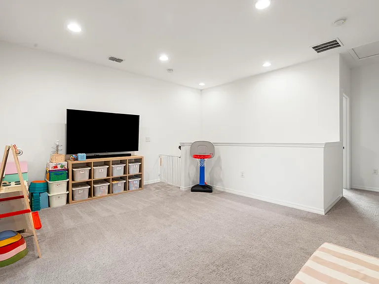 6320 Goldcoast Ave — Photo 16