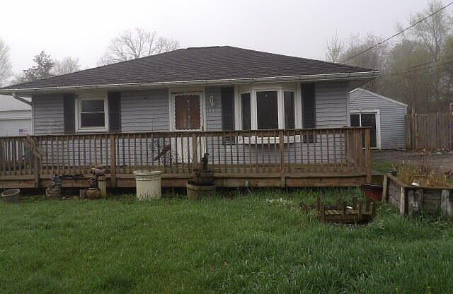 1st image of 211 Creekview Dr