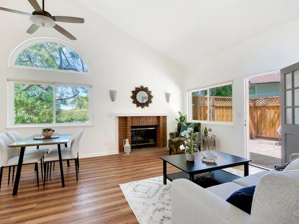 98 Village Circle, San Rafael, CA 94903