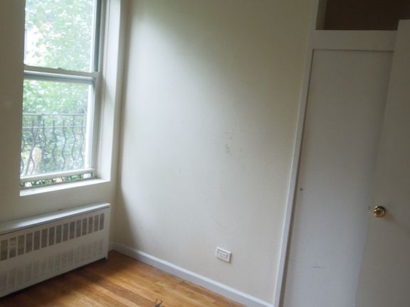 4th image of 326 E 82nd St APT 2D