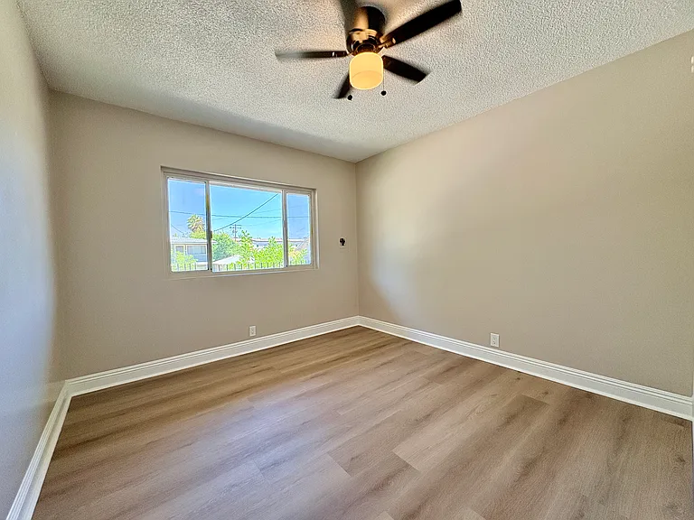 2147 F St #2147 — Photo 7