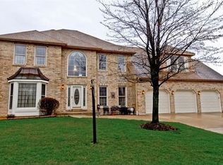 1350 Davey Dr, Batavia, IL 60510