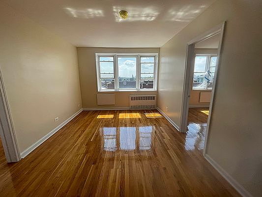 5th image of 277 E 207th St APT 6C
