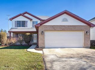 226 N Vincent Dr, Bolingbrook, IL 60490