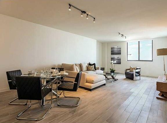 5th image of 999 SW 1st Ave APT 1713