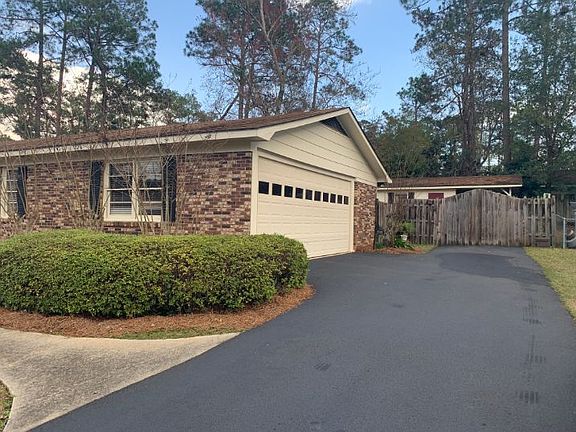 2nd image of 2113 Pinecliff Dr