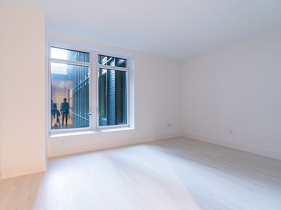 4th image of 91 Leonard St #7D