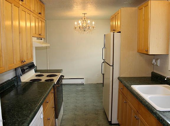 3rd image of 207 NE Benton St
