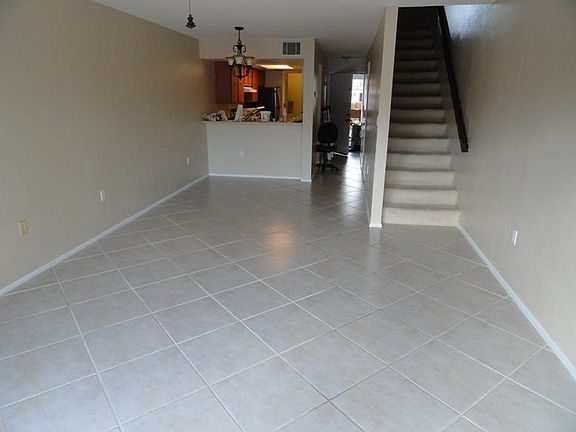 3rd image of 1674 SW 16th St
