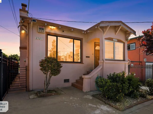 2328 Bartlett St, Oakland, CA 94601