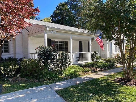 4th image of 5205 Belvoir Dr