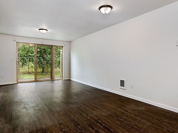 4th image of 2311 O St NE APT C