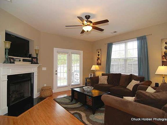 4th image of 411 Parkstone Ct