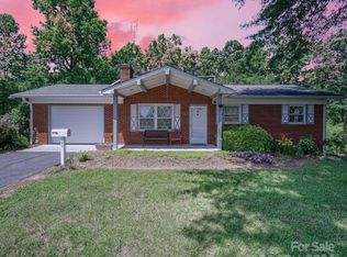 184 Lail Ln, Taylorsville, NC 28681