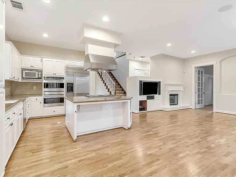121 Boyer Ln — Photo 14