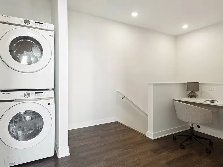 The Espen Residences - Townhomes — Photo 11