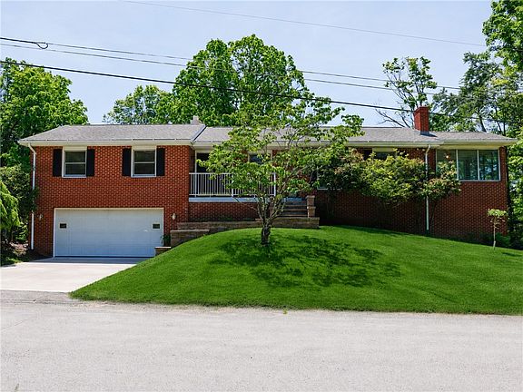 2nd image of 123 Hermitage Cir