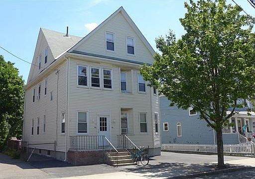 2nd image of 93 Irving St