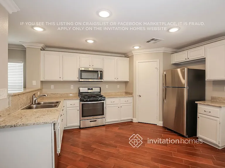 8392 Bismark Sapphire St — Photo 4