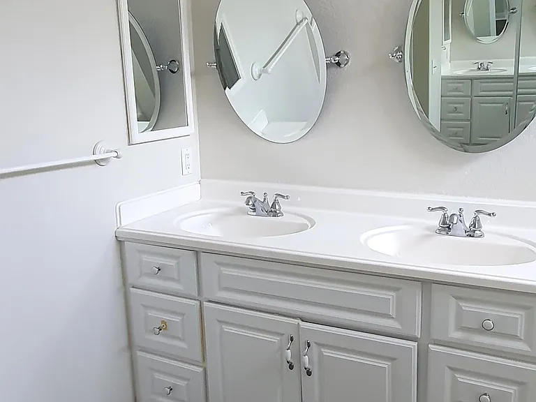 4507 Saint George Ct — Photo 16