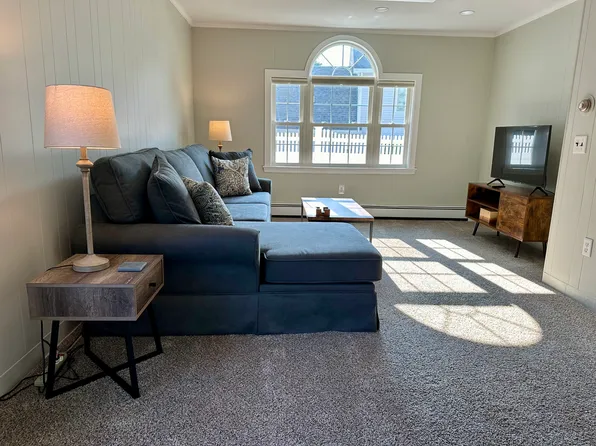 (undisclosed Address), South Portland, ME 04106