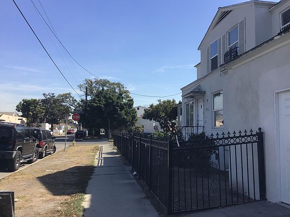 2nd image of 1902 37th St #1904