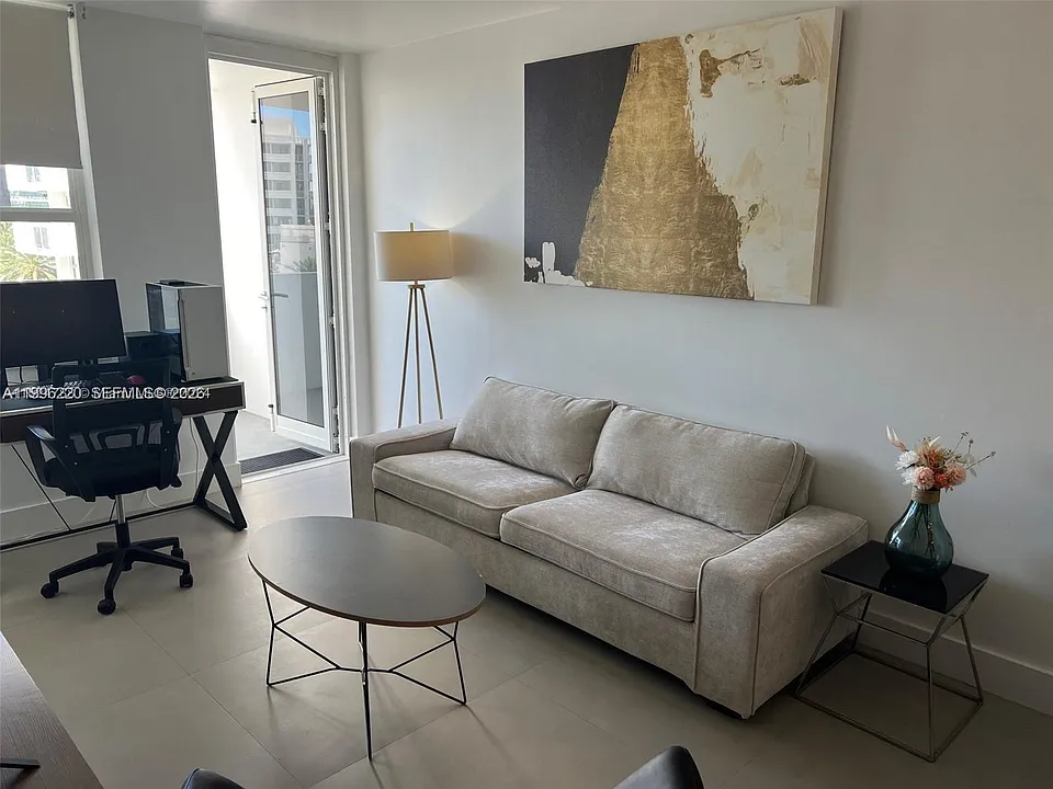 100 Lincoln Rd #620