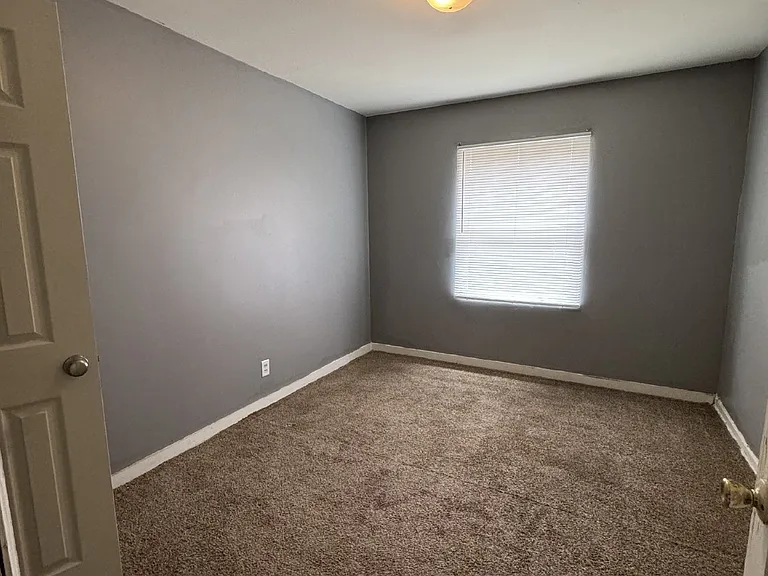 824 S Water St #1 — Photo 9