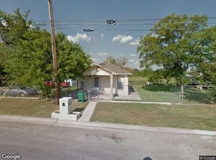 117 S Doak St, Taylor, TX 76574