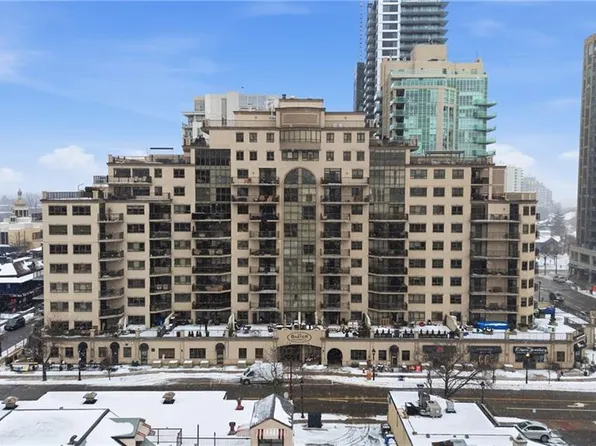 399 Elizabeth St #610, Burlington, ON L7R 0A4