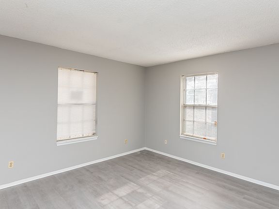5th image of 5405 E Shore Dr