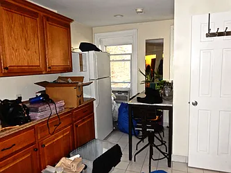 Rented by Aimee Grodanz, LREB