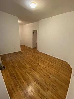 Rented by GreenVill Real Estate LLC | media 19