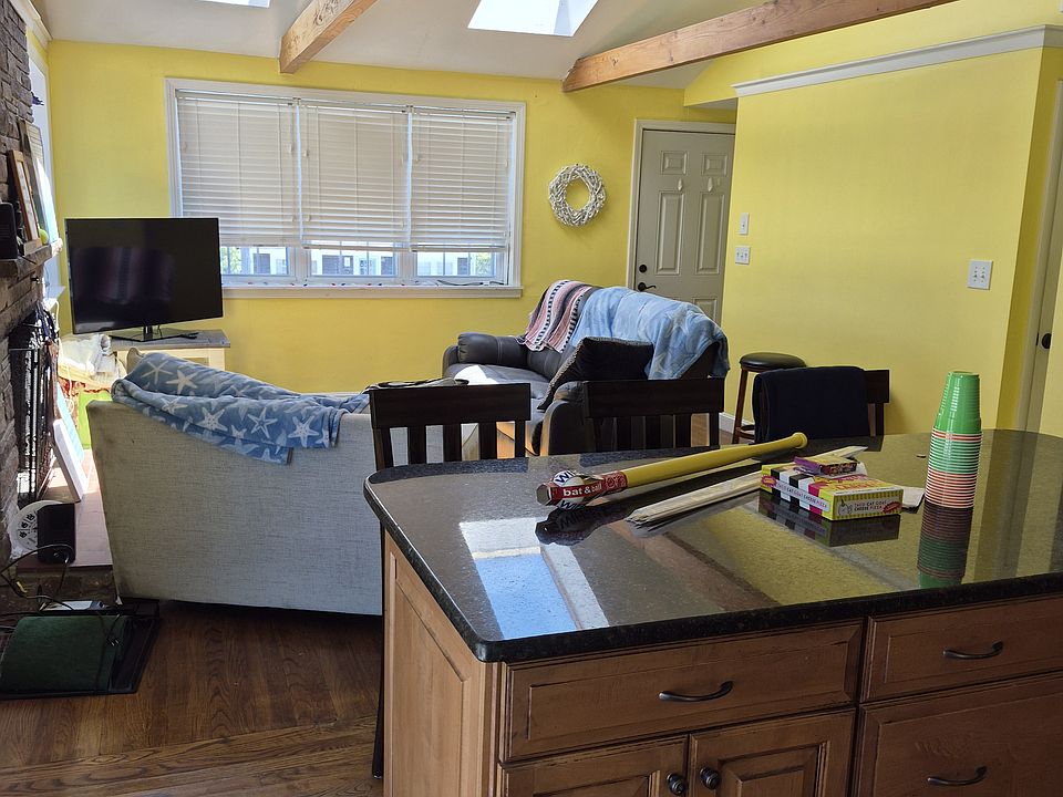 1st image of 61 Hilltop Ave