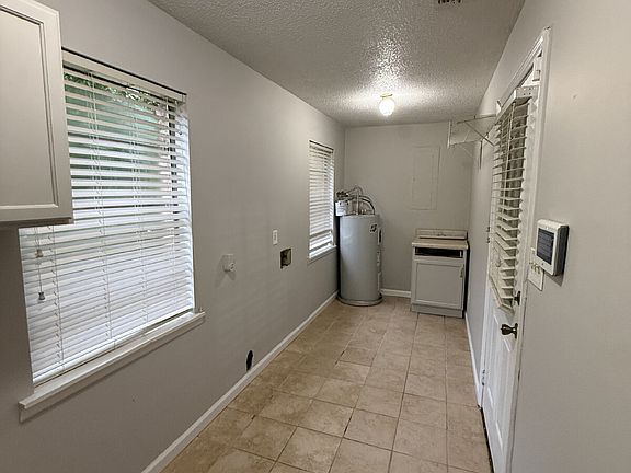 5th image of 2693 Miccosukee Rd