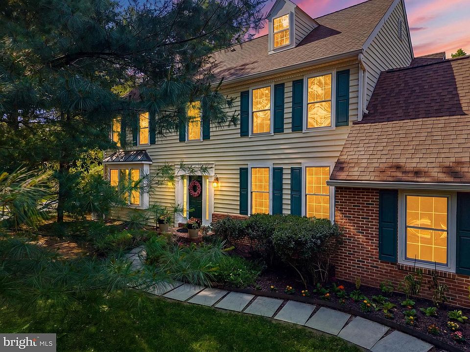 1st image of 607 Rockbourne Mills Ct