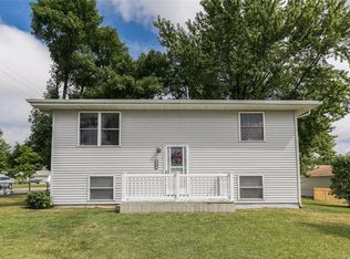 508 Moore St, Urbana, IA 52345
