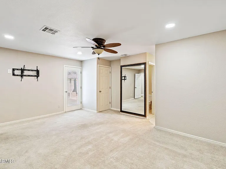 3007 N 84th Pl — Photo 35