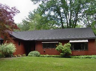 97 Dunham Pond Rd, Mansfield, CT 06268